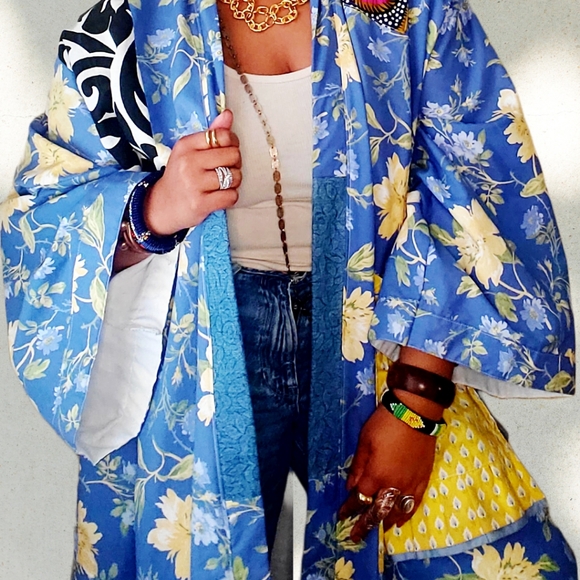 Handmade Kimono [Flora Kimono] - Picture 3 of 4
